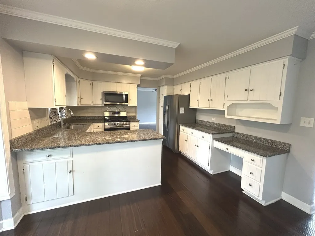 10S450 Windjammer Lane Naperville IL 60564