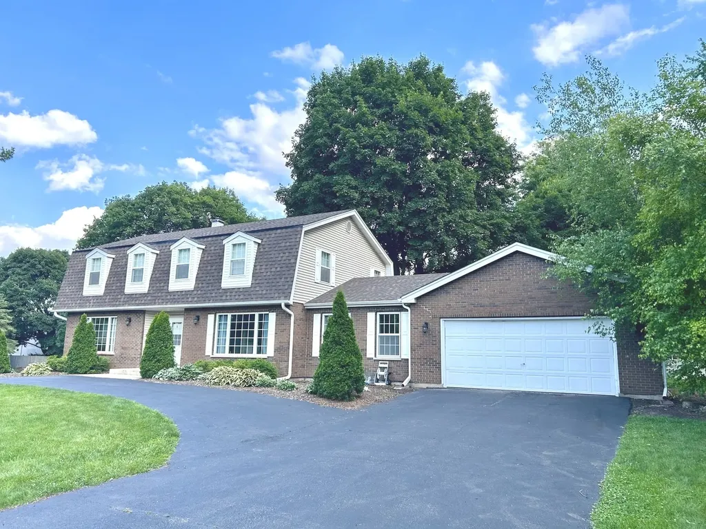 10S450 Windjammer Lane Naperville IL 60564