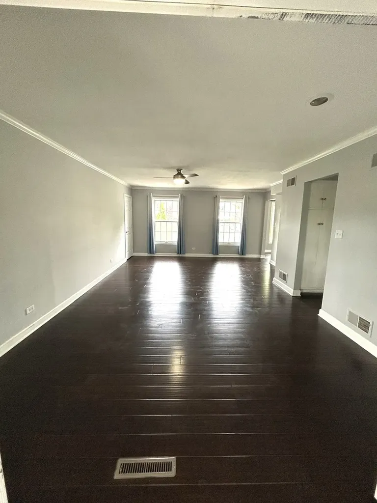 10S450 Windjammer Lane Naperville IL 60564