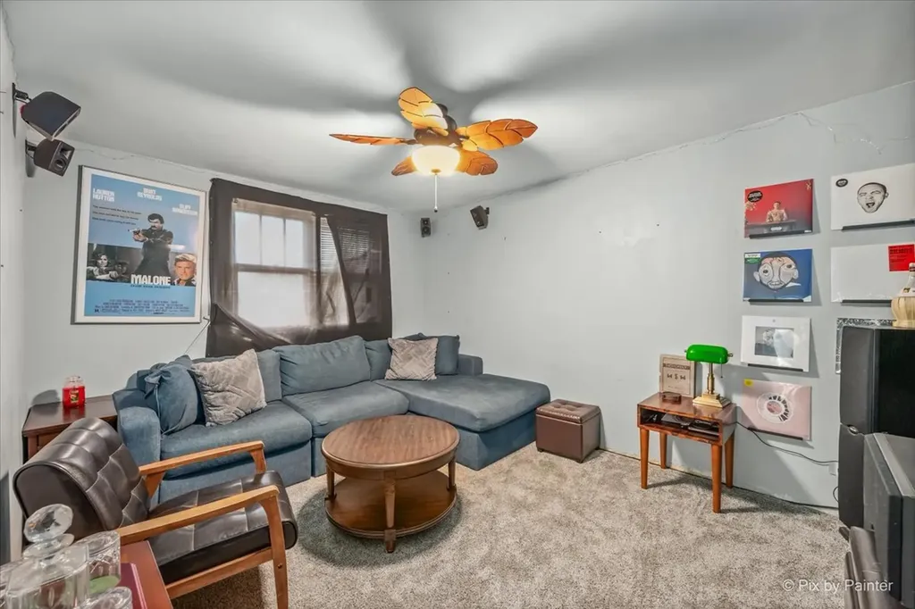 5942 West Thorndale Avenue Chicago IL 60646
