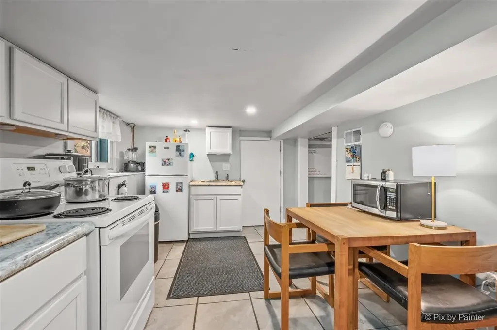5942 West Thorndale Avenue Chicago IL 60646
