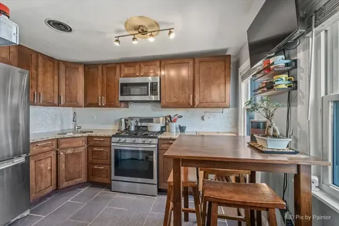 5942 West Thorndale Avenue Chicago IL 60646