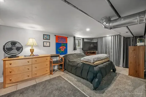 5942 West Thorndale Avenue Chicago IL 60646