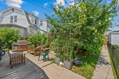 5942 West Thorndale Avenue Chicago IL 60646