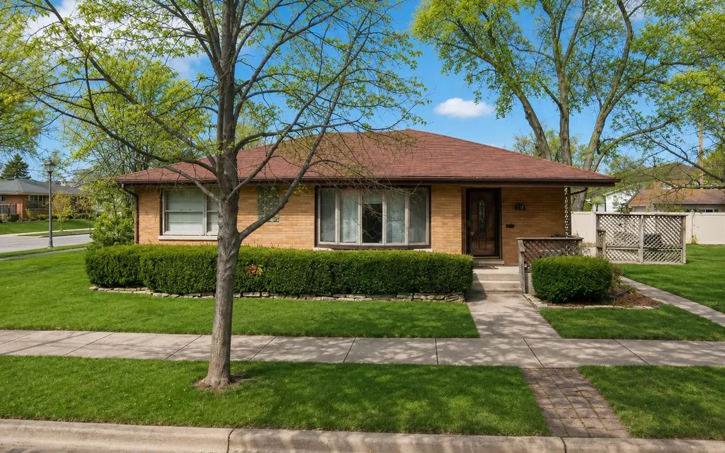 719 South Hawthorne Avenue Elmhurst IL 60126
