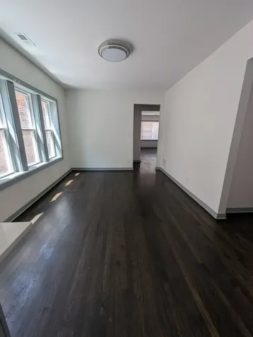 7953 South Essex Avenue S Chicago IL 60617