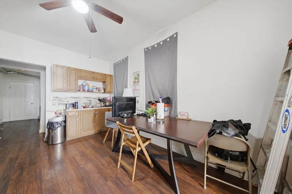 2340 West 21st Place Chicago IL 60608