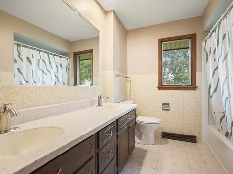 4245 Lehighton Downs Drive Rockford IL 61101