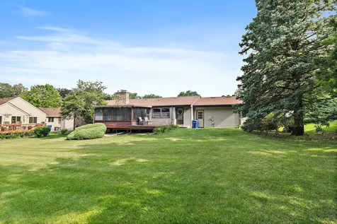 318 Laurel Lane Dekalb IL 60115