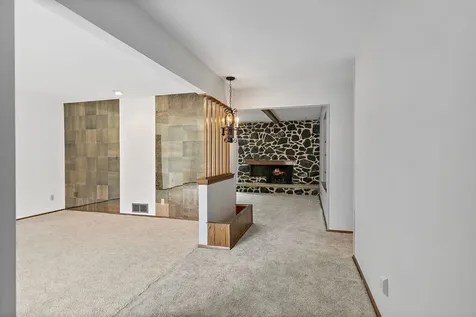 318 Laurel Lane Dekalb IL 60115