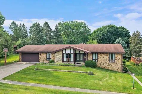 318 Laurel Lane Dekalb IL 60115