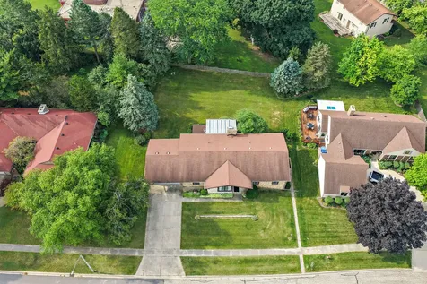 318 Laurel Lane Dekalb IL 60115