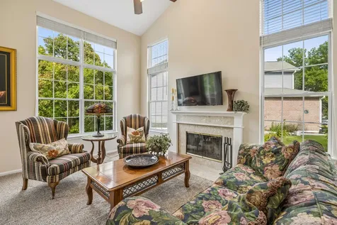 1410 Grandview Court Algonquin IL 60102