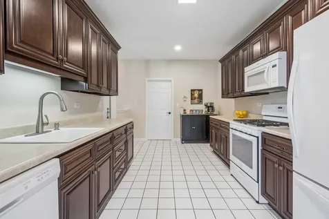 1410 Grandview Court Algonquin IL 60102
