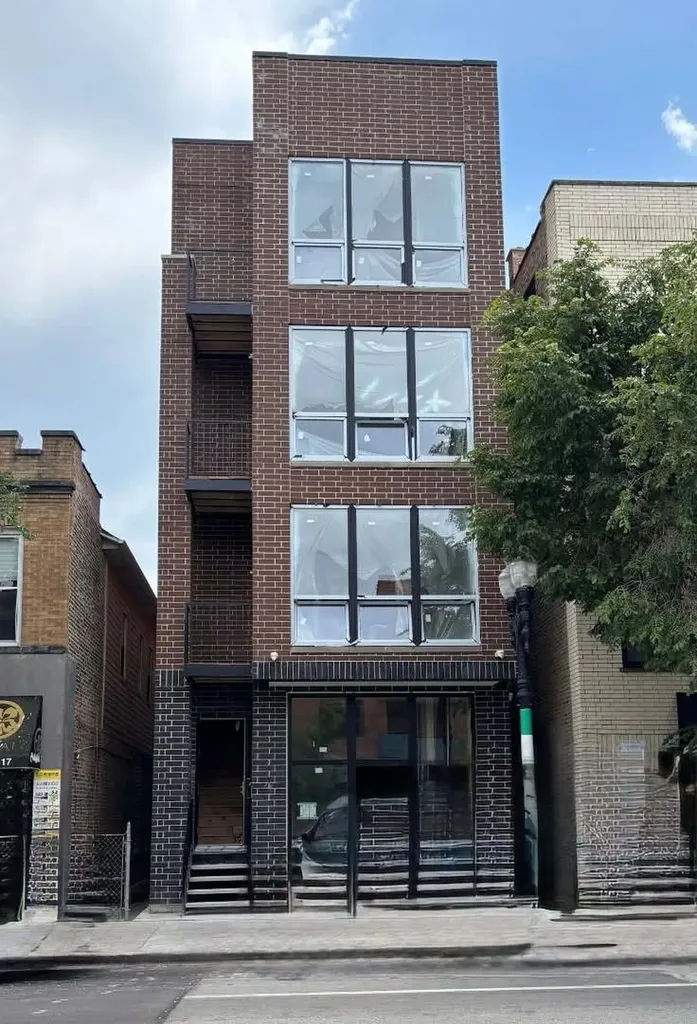 1313 West Taylor Street Chicago IL 60607