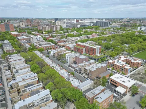 1313 West Taylor Street Chicago IL 60607