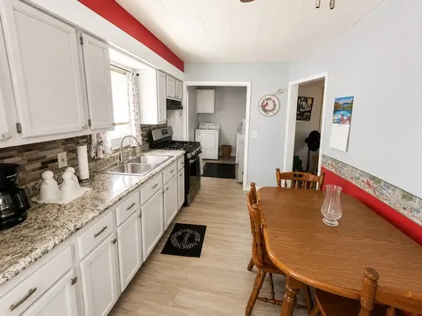 924 Hillwood Circle Round Lake Beach IL 60073