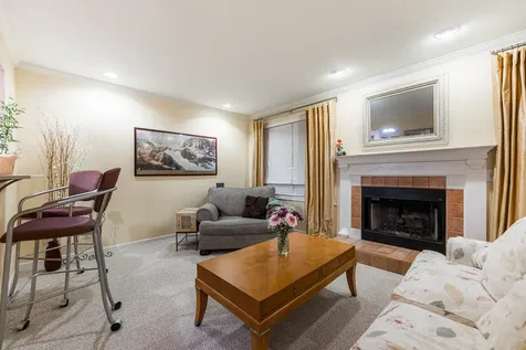 337 Kresswood Drive West Chicago IL 60185