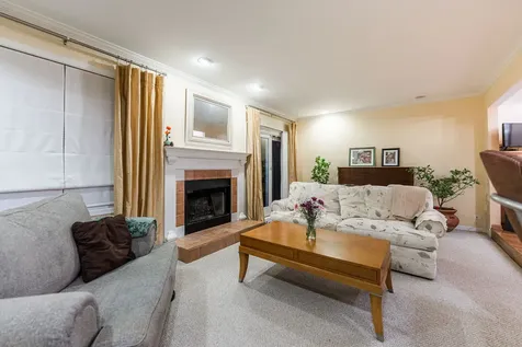 337 Kresswood Drive West Chicago IL 60185