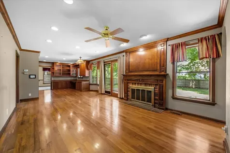 1846 Allen Lane St. Charles IL 60174