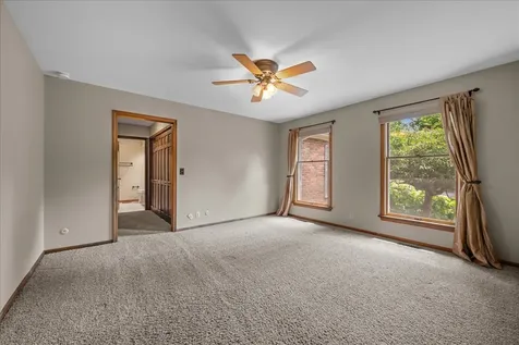 1846 Allen Lane St. Charles IL 60174