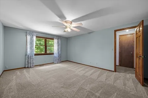 1846 Allen Lane St. Charles IL 60174