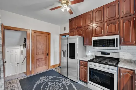 1530 39TH Street Rock Island IL 61201
