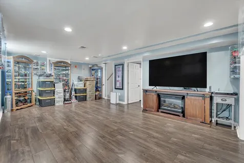 1530 39TH Street Rock Island IL 61201