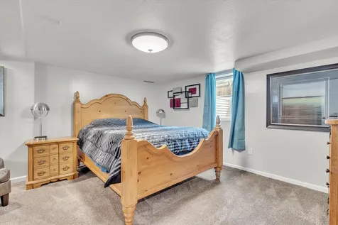 1530 39TH Street Rock Island IL 61201