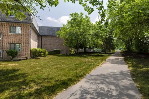 102 Steeple Drive Buffalo Grove IL 60089