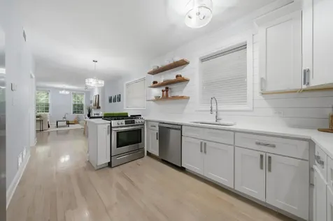 1457 West Fry Street Chicago IL 60642