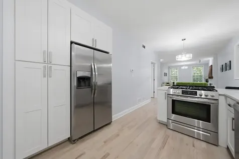 1457 West Fry Street Chicago IL 60642