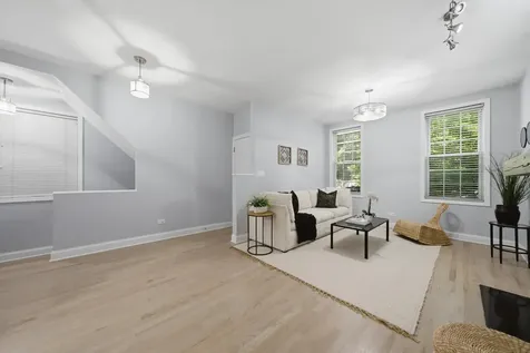 1457 West Fry Street Chicago IL 60642