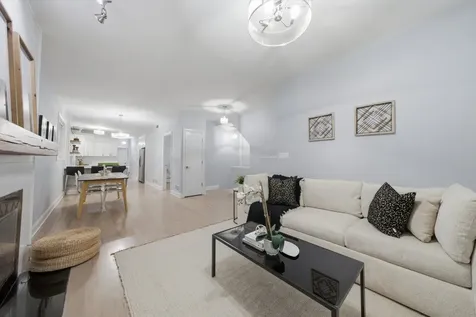 1457 West Fry Street Chicago IL 60642