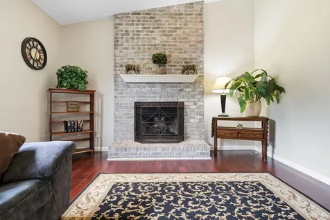 2811 Phillip Place Bloomington IL 61704
