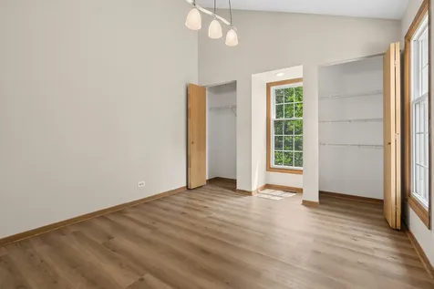 602 Country Lane Des Plaines IL 60016