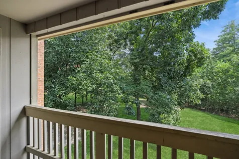 602 Country Lane Des Plaines IL 60016