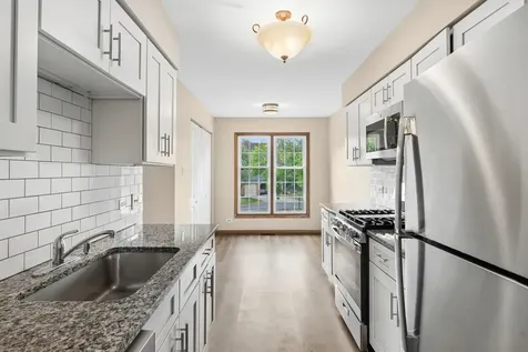 602 Country Lane Des Plaines IL 60016
