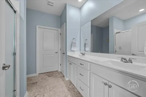 910 Darwin Street North Aurora IL 60542