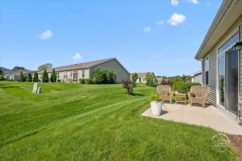 910 Darwin Street North Aurora IL 60542