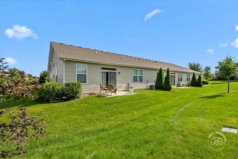 910 Darwin Street North Aurora IL 60542