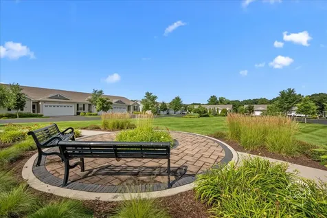 910 Darwin Street North Aurora IL 60542