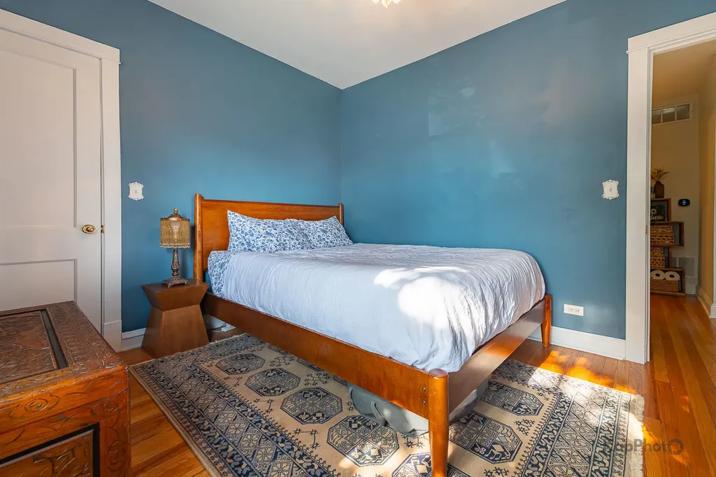 4410 North Long Avenue Chicago IL 60630