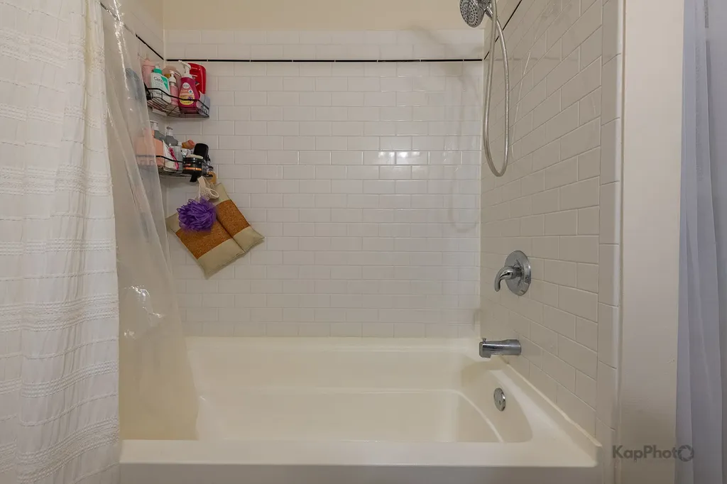 4410 North Long Avenue Chicago IL 60630