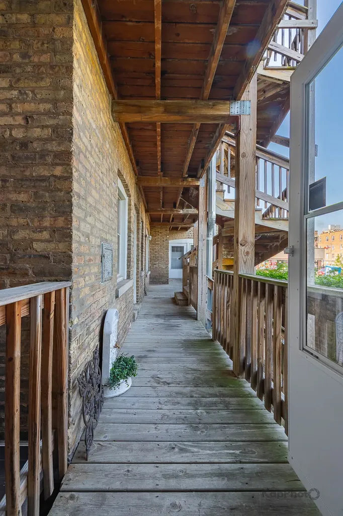4410 North Long Avenue Chicago IL 60630