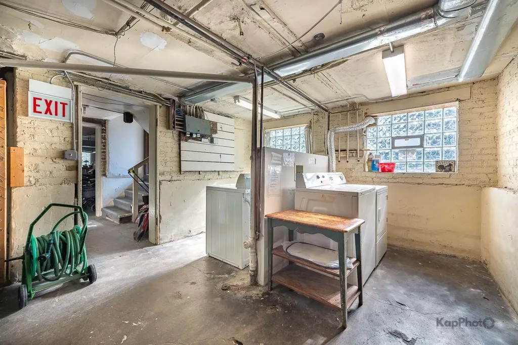 4410 North Long Avenue Chicago IL 60630