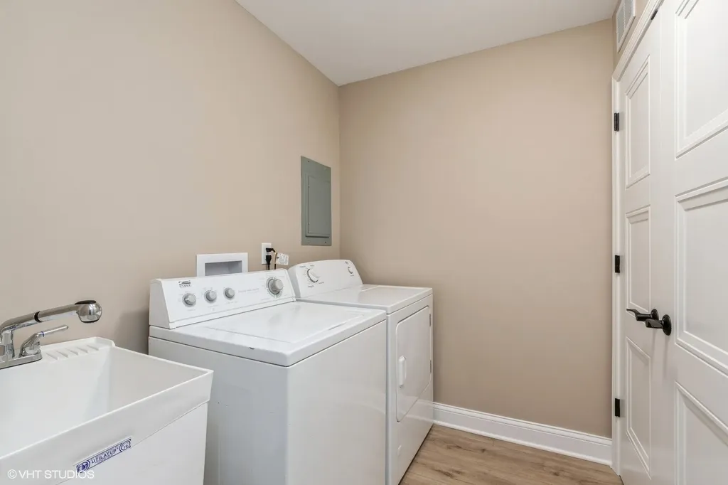 214 Manor Drive New Lenox IL 60451