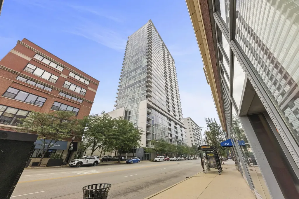 1720 South Michigan Avenue Chicago IL 60616
