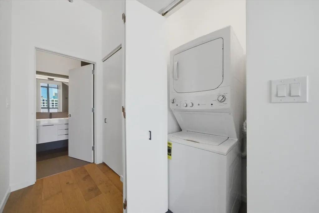 321 South Sangamon Street Chicago IL 60607