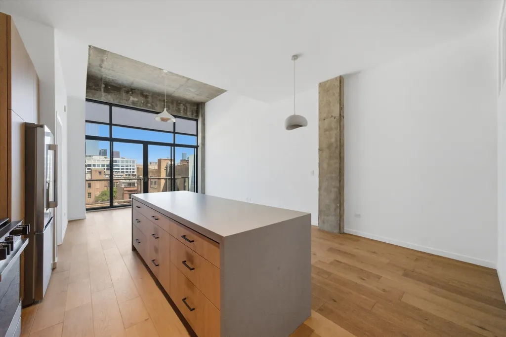 321 South Sangamon Street Chicago IL 60607